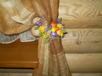 Подхват для штор из шелковых цветов "Кантри"